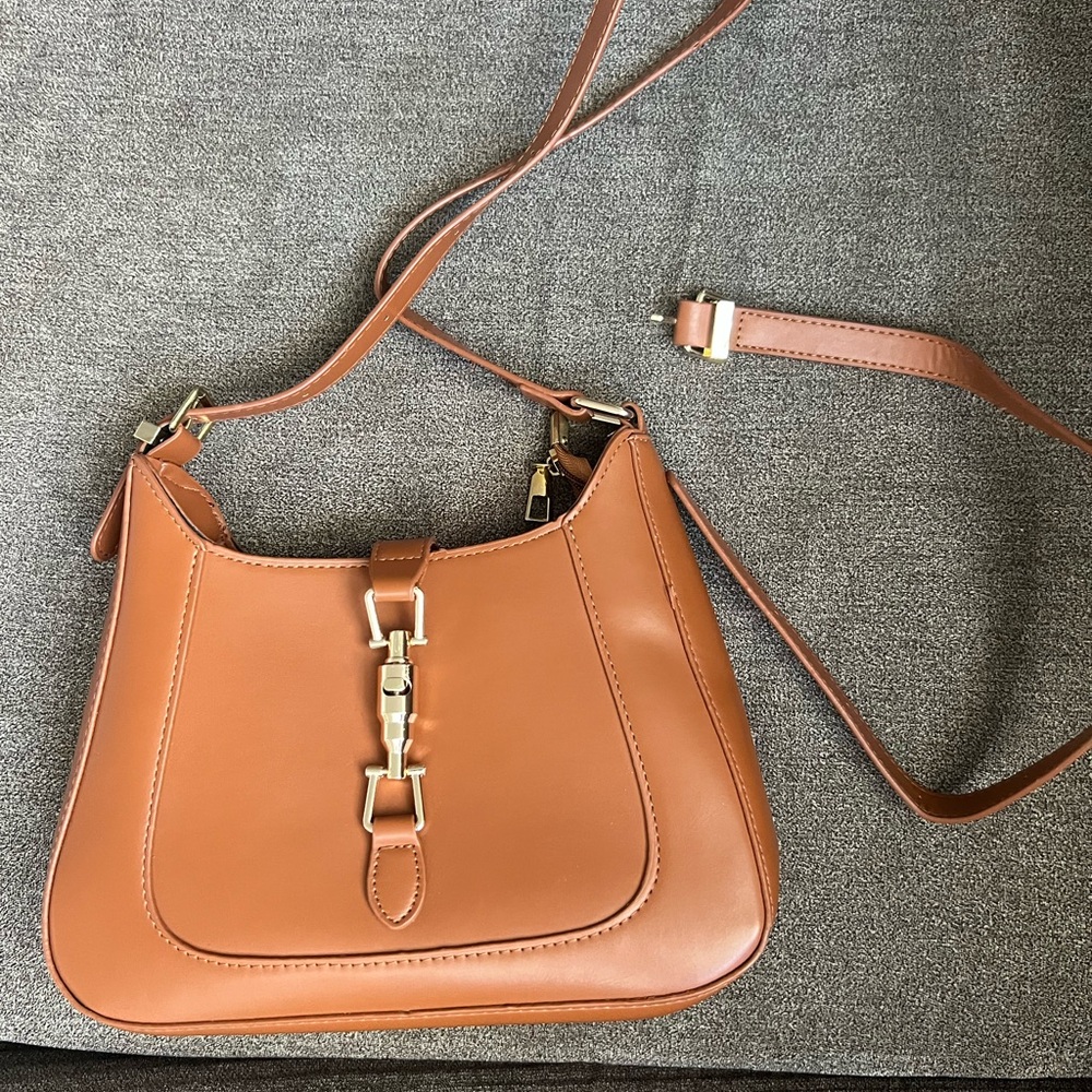 Brown leather shoulder bag